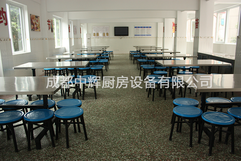 使用洗碗机有哪些优点？