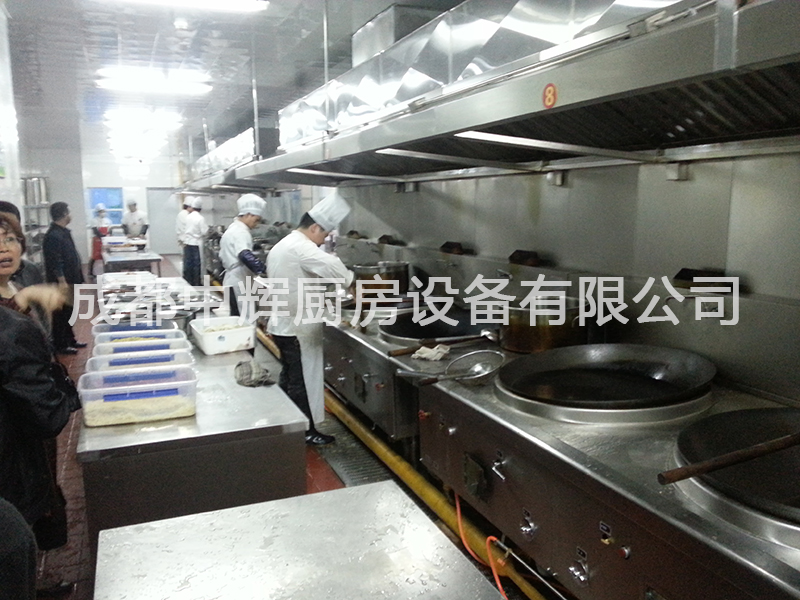 大专院校食堂操作间