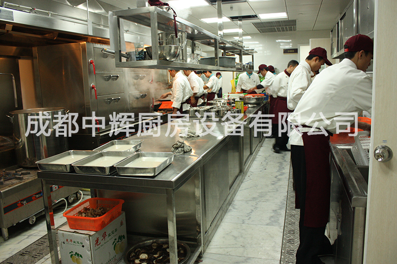 怎样选购自己所需要的厨房设备